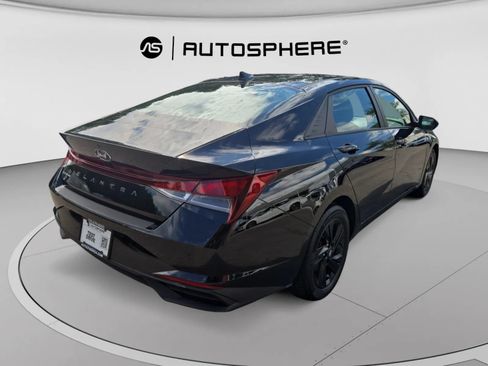 Used 2023 Hyundai Elantra SEL FWD image 9