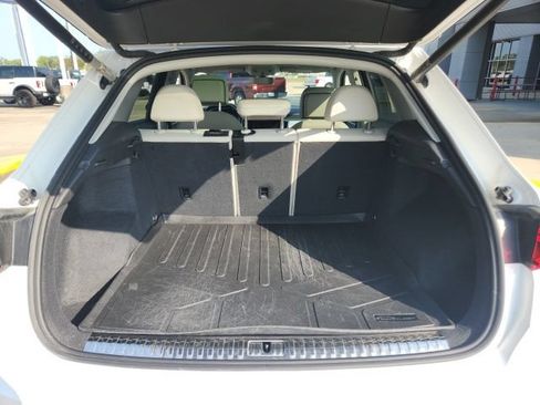 Used 2022 Audi Q3 2.0T Premium w/ Convenience Package AWD/4WD image 22