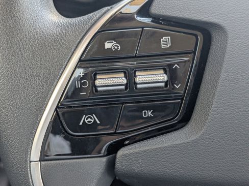 Used 2024 Kia Niro LX image 31