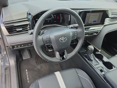 Used 2026 Toyota Camry SE w/ Convenience Package FWD image 16