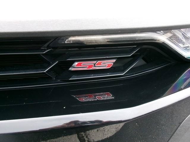 Used 2019 Chevrolet Camaro SS RWD image 30