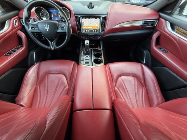 Used 2019 Maserati Levante S GranLusso AWD/4WD image 11