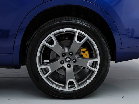 Certified 2023 Maserati Levante GT AWD/4WD image 21