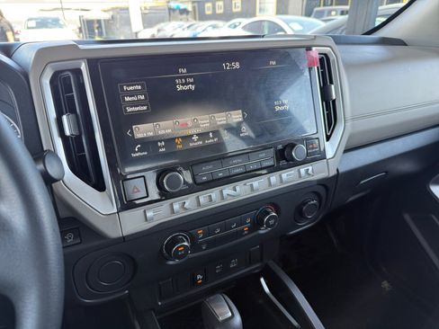Used 2025 Nissan Frontier SV RWD image 16