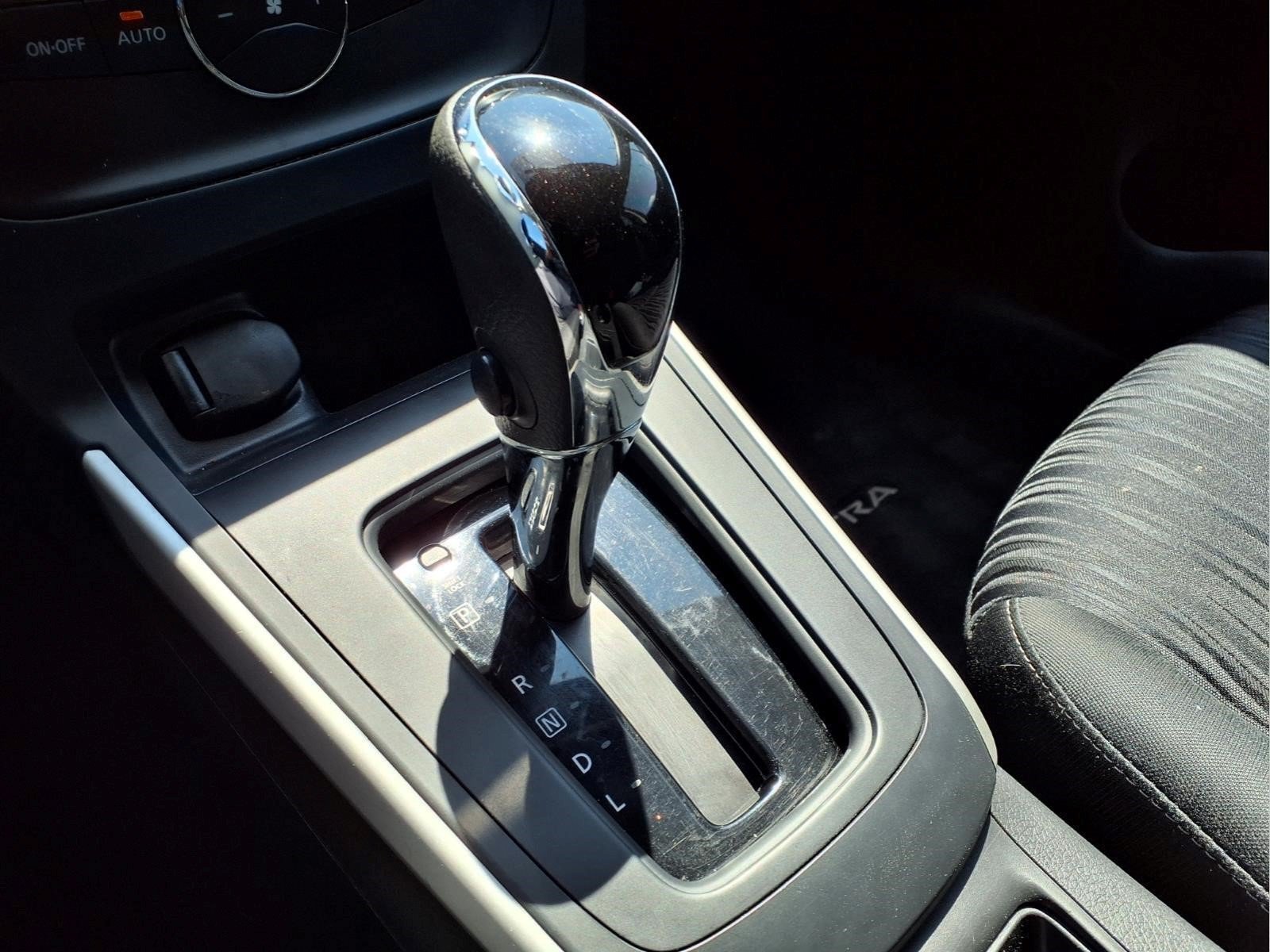 Used 2019 Nissan Sentra SV FWD image 19