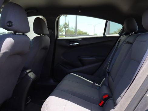 Used 2019 Chevrolet Cruze LT w/ Convenience Package FWD image 30