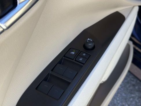 Used 2021 Toyota Camry LE image 26