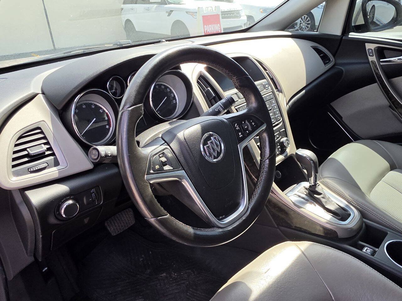 Used 2015 Buick Verano FWD image 12