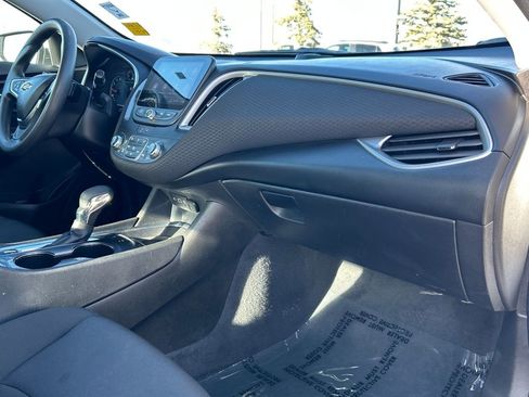 Used 2023 Chevrolet Malibu LT w/ Driver Confidence Package image 8