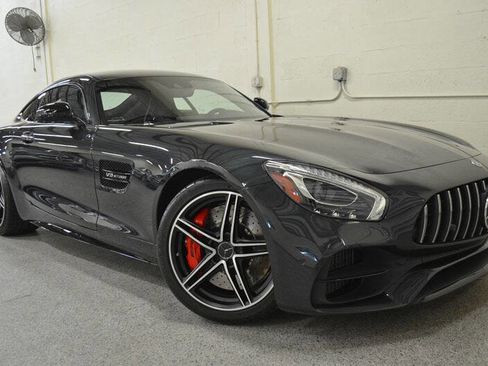 Used 2019 Mercedes-Benz AMG GT C w/ AMG Interior Night Package image 2