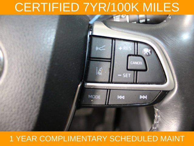 Used 2022 Toyota Highlander XLE AWD/4WD image 22