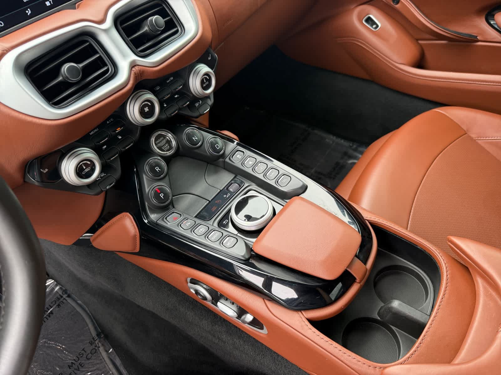 Used 2019 Aston Martin V8 Vantage Coupe RWD image 20