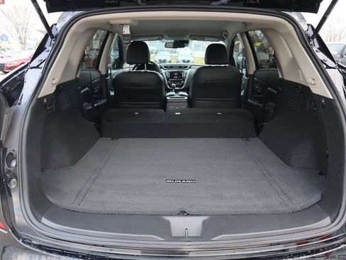 Certified 2024 Nissan Murano SV w/ SV Midnight Edition Package image 43