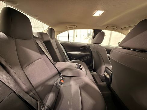 Used 2024 Toyota Corolla LE FWD image 28