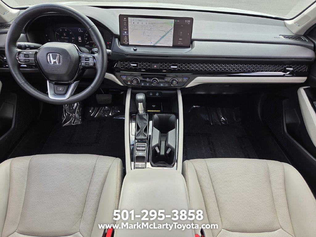 Used 2025 Honda Accord Touring image 12