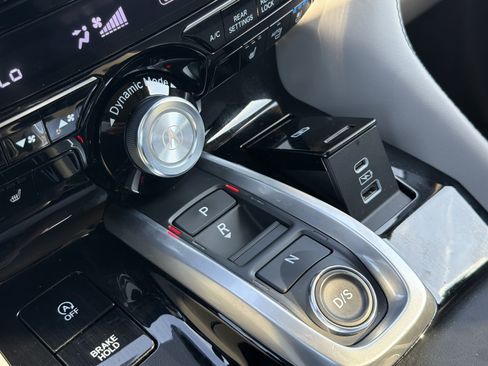 Certified 2024 Acura MDX SH-AWD w/ Advance Package image 21