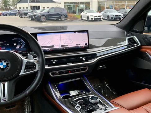 Certified 2025 BMW X7 M60i image 6