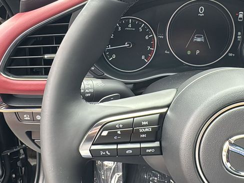 New 2026 MAZDA MAZDA3 Hatchback w/Premium Plus Pkg image 12