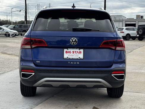 Used 2024 Volkswagen Taos SE image 9