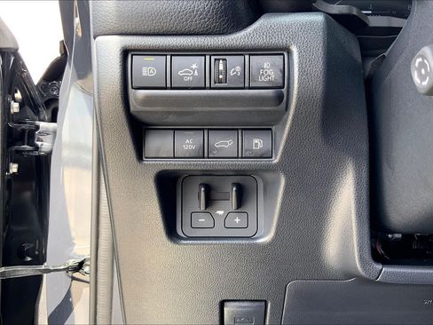 Certified 2026 Toyota Land Cruiser w/ Premium Package AWD/4WD image 33