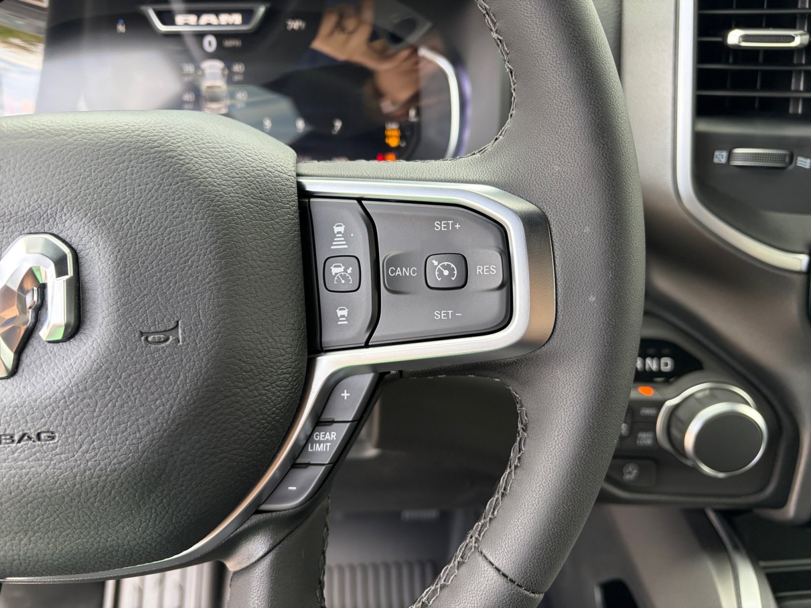 New 2026 RAM 1500 Big Horn AWD/4WD image 14