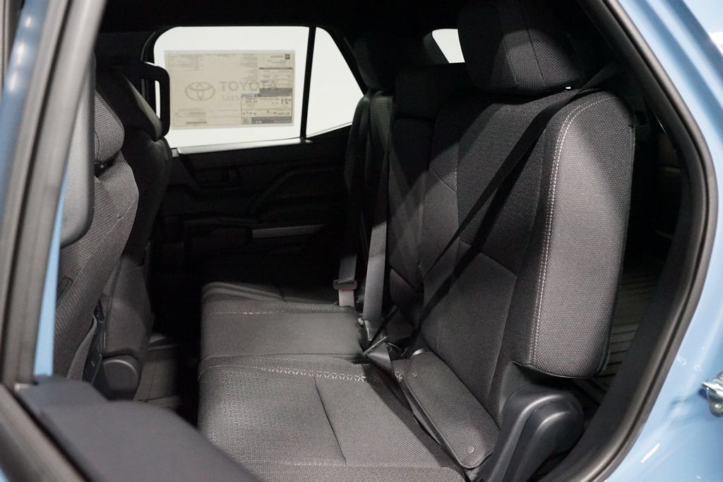 New 2026 Toyota 4Runner SR5 AWD/4WD image 30