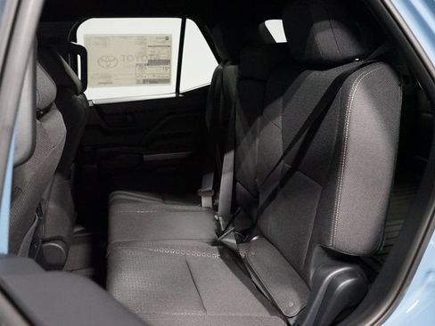 New 2026 Toyota 4Runner SR5 AWD/4WD image 30
