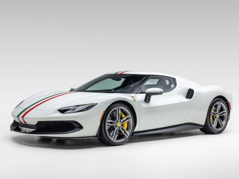 Used 2022 Ferrari 296 GTB RWD image 2
