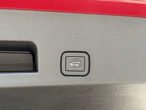 New 2026 Chevrolet Traverse LT w/ Sun and Wheel Package image 15