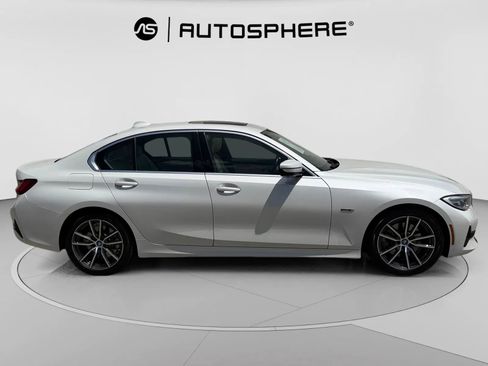Used 2022 BMW 330e w/ Driving Assistance Package RWD image 11