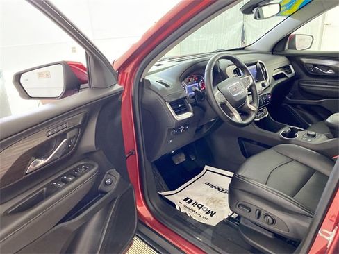 Used 2023 GMC Terrain SLT image 27