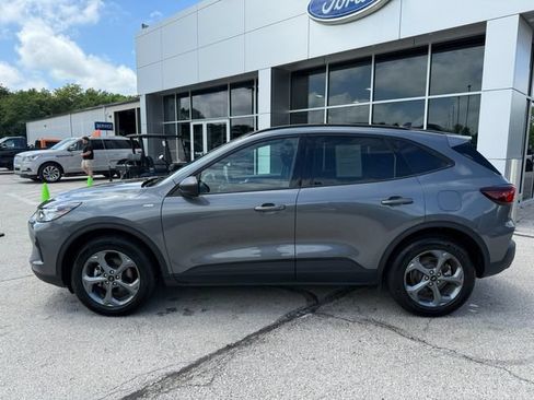 Used 2025 Ford Escape ST-Line w/ Tech Pack #1 AWD/4WD image 4