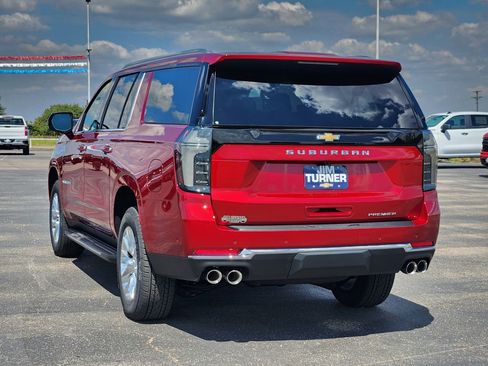 New 2026 Chevrolet Suburban Premier image 4