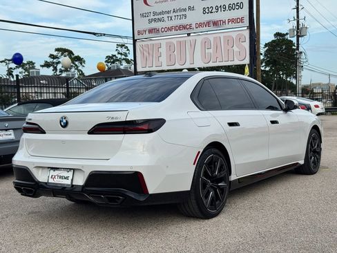 Used 2023 BMW 760i xDrive w/ Executive Package AWD/4WD image 9