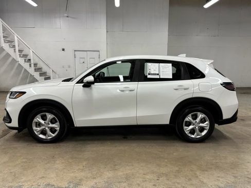 Used 2023 Honda HR-V LX image 4