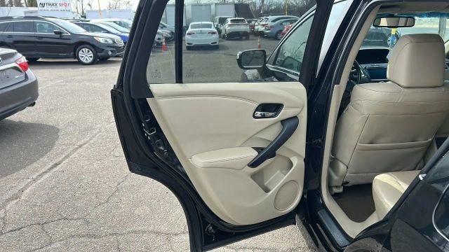 Used 2018 Acura RDX w/ Technology Package AWD/4WD image 11