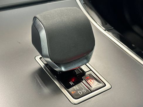 Used 2024 Land Rover Range Rover Evoque Dynamic SE image 24