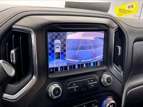 Used 2020 GMC Sierra 1500 AT4 w/ Off-Road Performance Package image 23