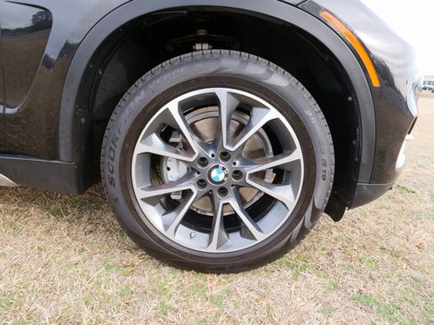 Used 2018 BMW X5 xDrive35d image 11