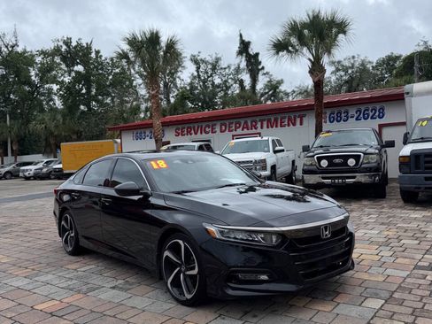 Used 2018 Honda Accord Sport image 2