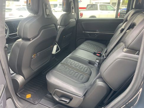 Used 2025 Rivian R1S Adventure image 20