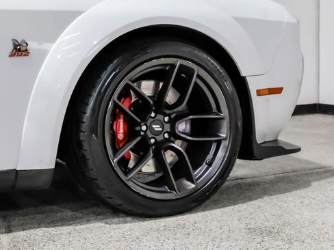 Used 2019 Dodge Challenger R/T Scat Pack w/ Widebody Package RWD image 39