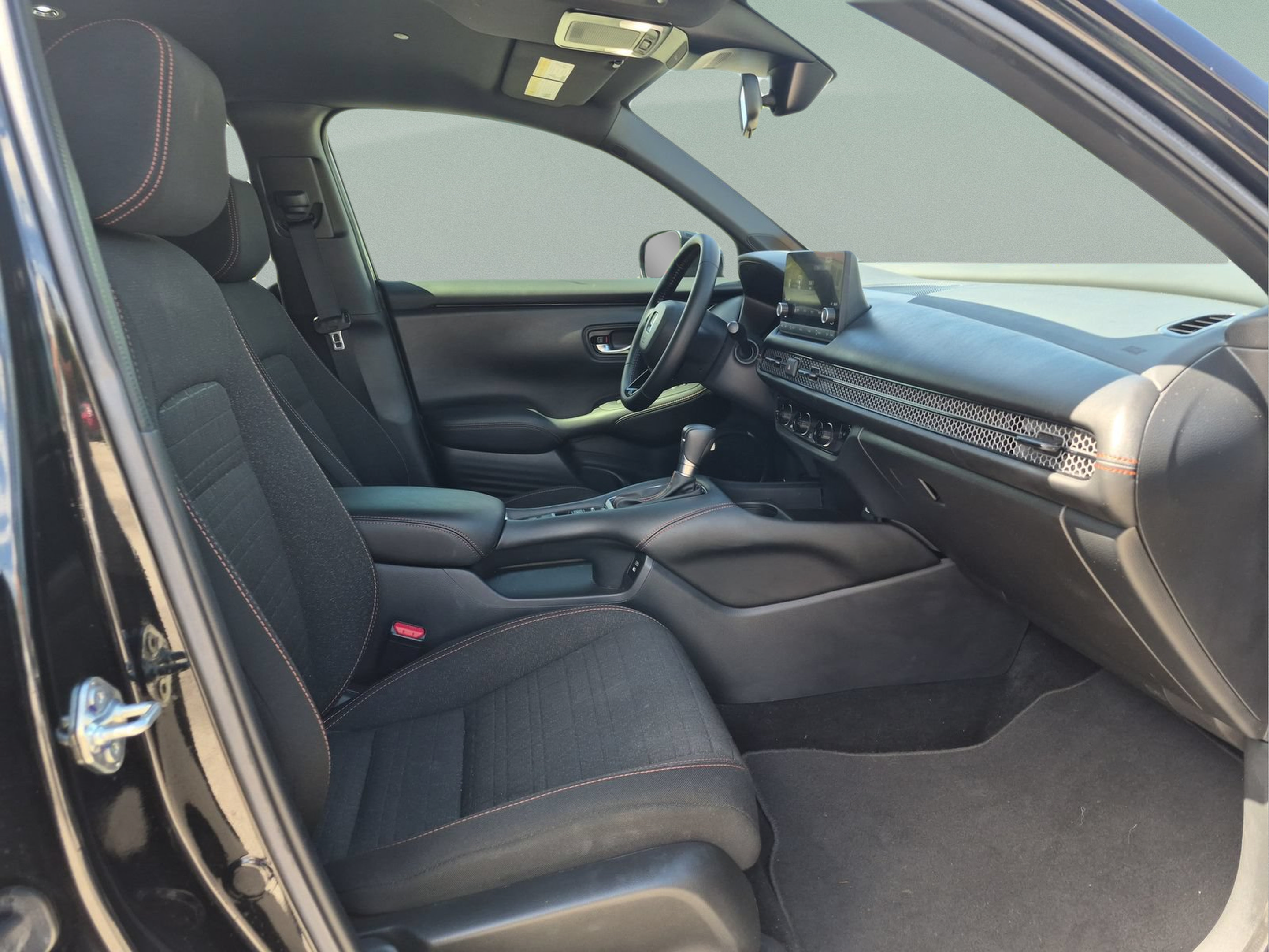 Certified 2025 Honda HR-V Sport image 20