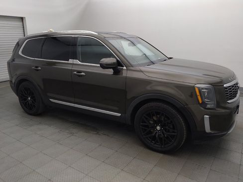 Used 2020 Kia Telluride EX w/ EX Premium Package AWD/4WD image 11