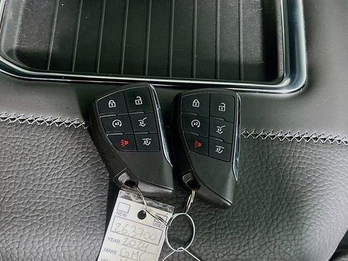 Used 2024 GMC Yukon XL Denali w/ Max Trailering Package image 32