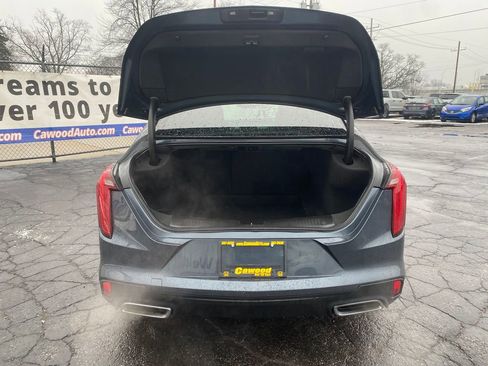 Used 2021 Cadillac CT4 Luxury image 4