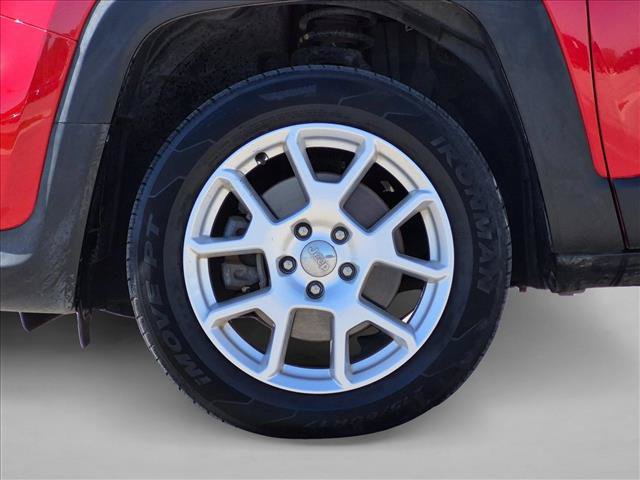 Used 2021 Jeep Renegade Limited AWD/4WD image 23