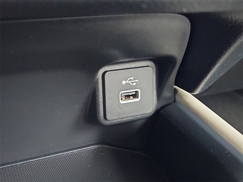 Certified 2023 Honda HR-V LX image 17