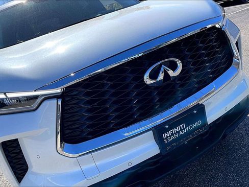 Certified 2025 INFINITI QX60 Luxe w/ Vision Package FWD image 39