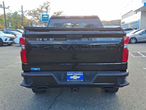 Used 2021 Chevrolet Silverado 1500 Custom Trail Boss w/ Midnight Edition image 5